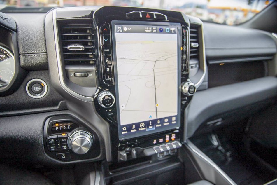 RAM 1500 Laramie 1C6SRFJT7NN141448 94095