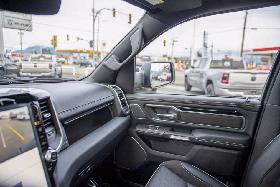 RAM 1500 Laramie 1C6SRFJT7NN141448 94098