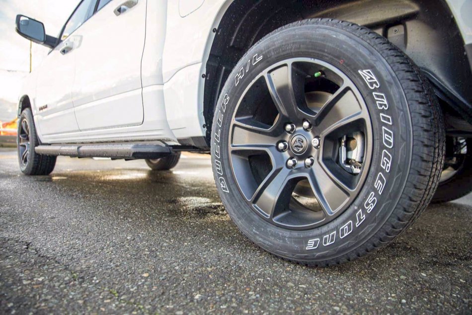 RAM 1500 Sport 1C6SRFVT5NN196328 96497