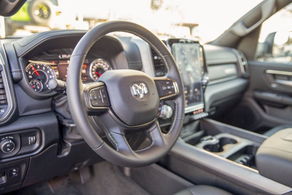 RAM 1500 Sport 1C6SRFVT5NN196328 96500