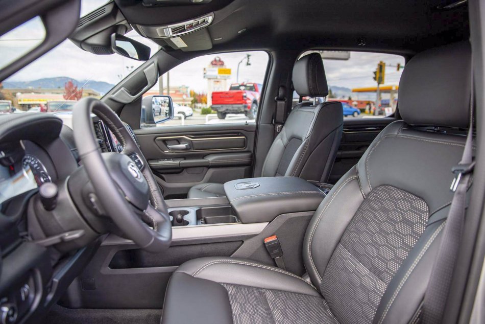 RAM 1500 Sport 1C6SRFVT0NN166296 91611