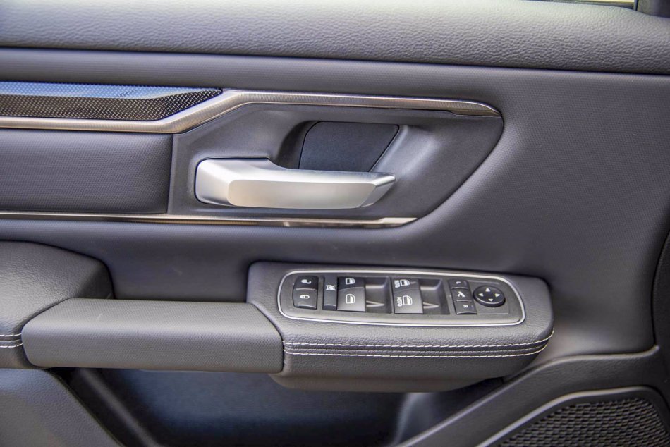 RAM 1500 Sport 1C6SRFVT0NN166296 91618