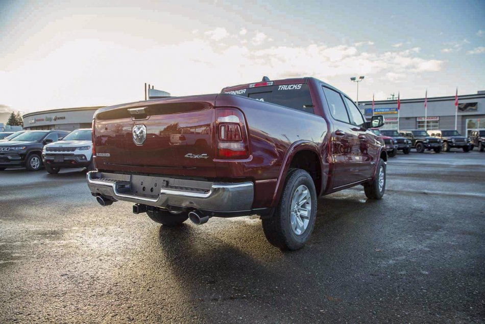 RAM 1500 Laramie 1C6SRFJT3NN212984 96438