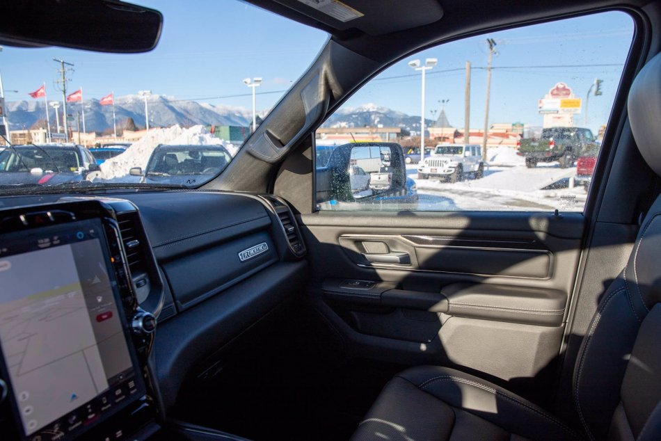 RAM 1500 Rebel 1C6SRFLT8NN155078 97652