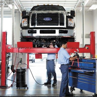 <a href="https://clients.webstager.com/skahaford.com/service-blog-feeds/"><img src="/images/upload/Commercial-Vehicle-Center-interior.jpg"alt="A Ford truck at a service centre with two mechanics working on it"/></a>