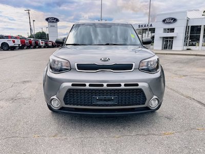 <a href="https://clients.webstager.com/skahaford.com/inventory/#/?&orderBy=6&asc=1&t=0&filter=[Used%2C%2C%2C%2C%2C0%2C%2C%2C15000%2C%2C%2C%2C%2C%2C%2C%2C%2C%2C%2C%2C%2C]"><img src="images/upload/October_2021/Used_Under_15K/3-2016-kia-soul-lx-interior-features-penticton-bc.jpeg"alt="A grey 2016 Kia Soul LX parked in front of Skaha Ford in Penticton BC"/></a>