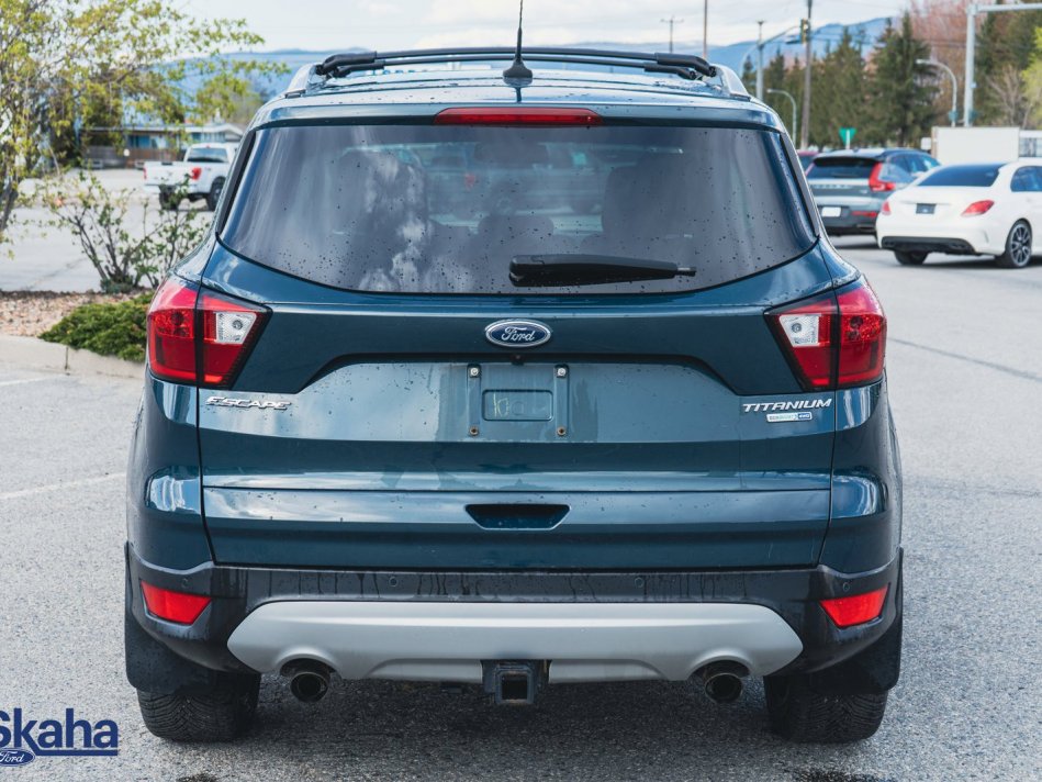 FORD Escape Titanium 4WD | Leather Seats, Air Conditioning, Apple Car play Android Auto 1FMCU9J90KUA83262 22255