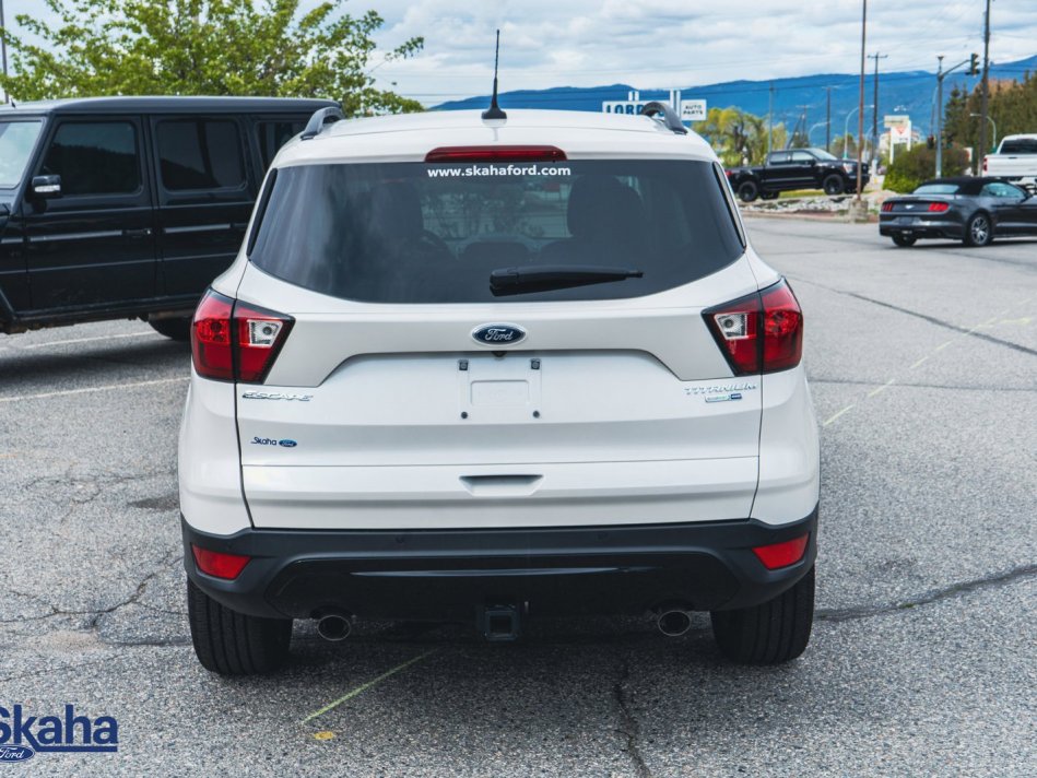 FORD Escape Titanium 4WD | Leather Seats, Air Conditioning, Apple Car play Android Auto 1FMCU9J98KUB35978 22277