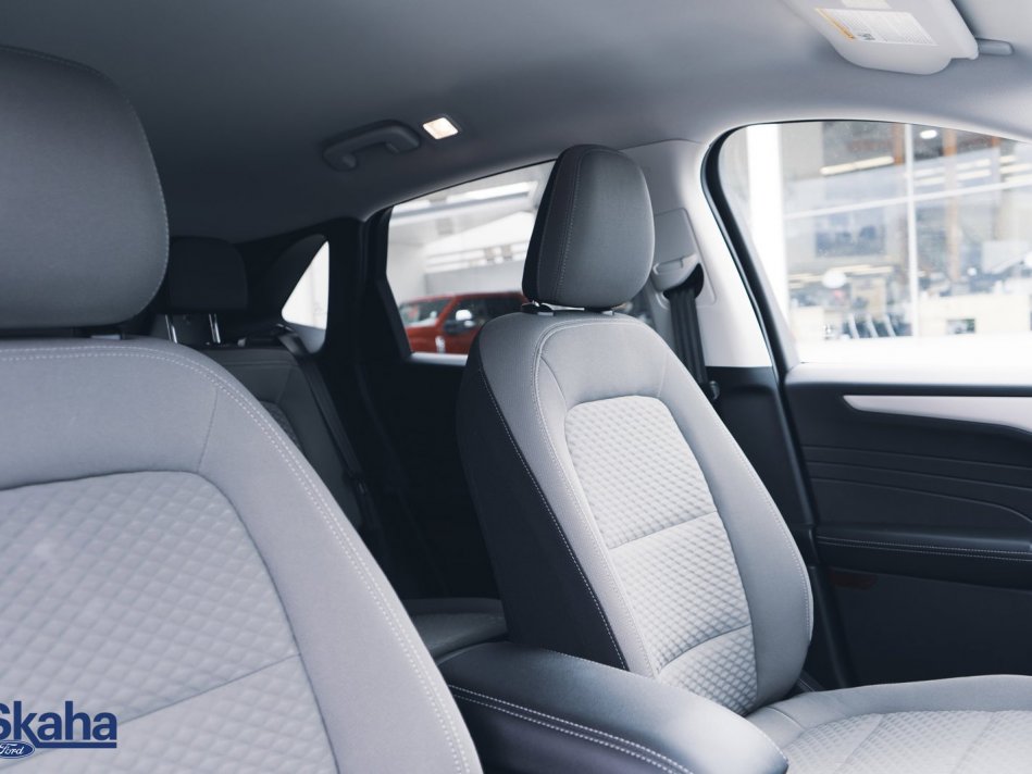 FORD Escape SE 1FMCU9G62NUA50121 22594