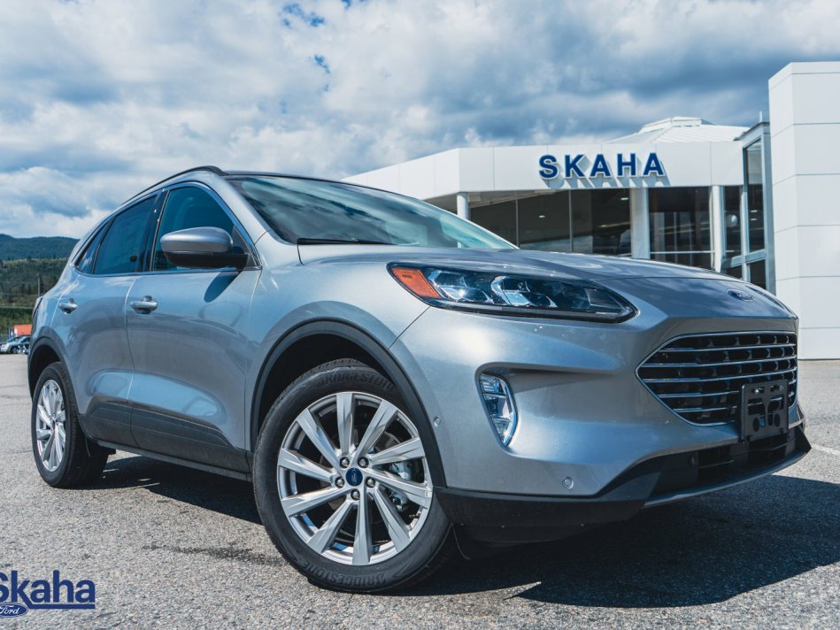 FORD Escape Titanium 1FMCU9J90NUA73190 22897