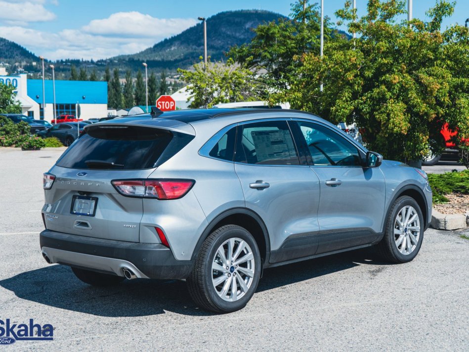 FORD Escape Titanium 1FMCU9J90NUA73190 22900