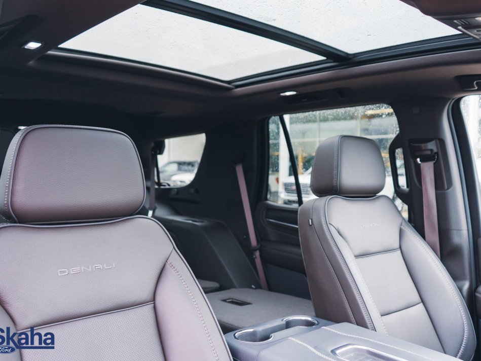 GMC Yukon 4WD 4dr Denali | Panoramic Roof! 1GKS2DKL6NR135752 22861
