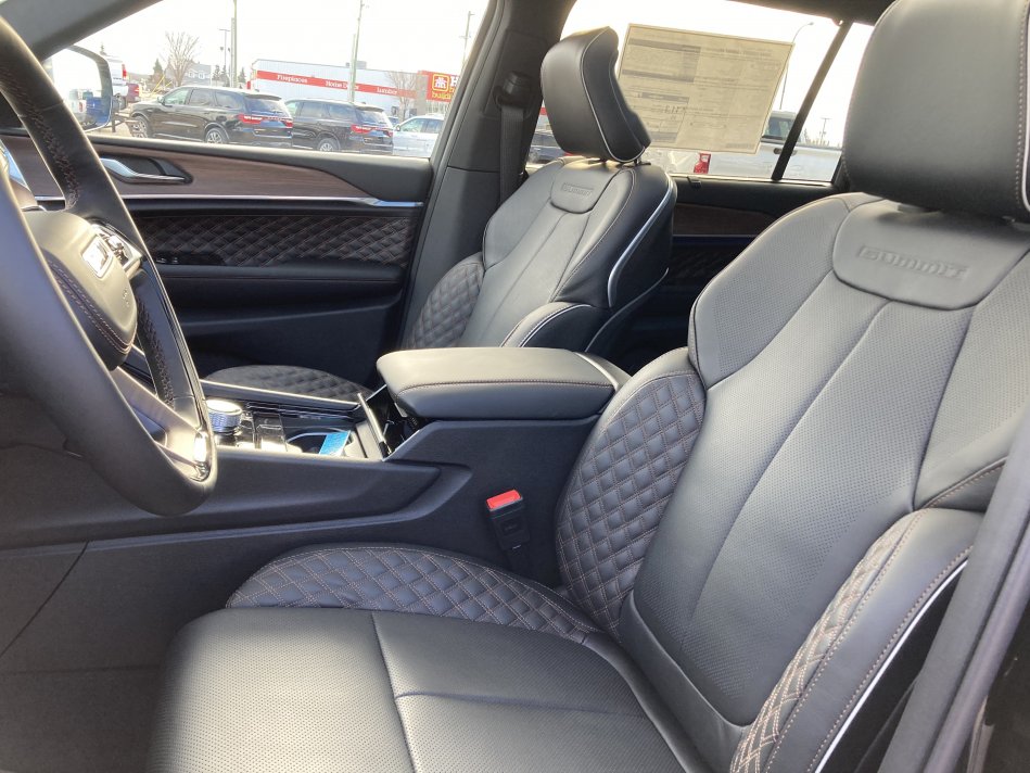 JEEP All-New Grand Cherokee L Summit 1C4RJKEG7M8184852 68814