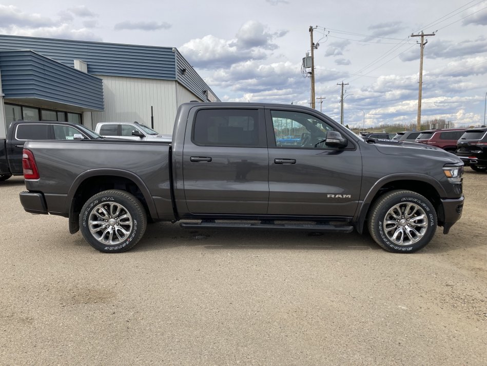 RAM 1500 Laramie 1C6SRFJT5NN182578 75986