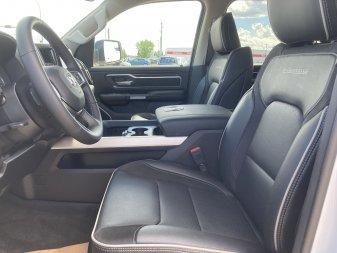 2022 RAM 1500 Laramie - Image 8