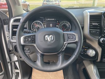 2022 RAM 1500 Laramie - Image 11