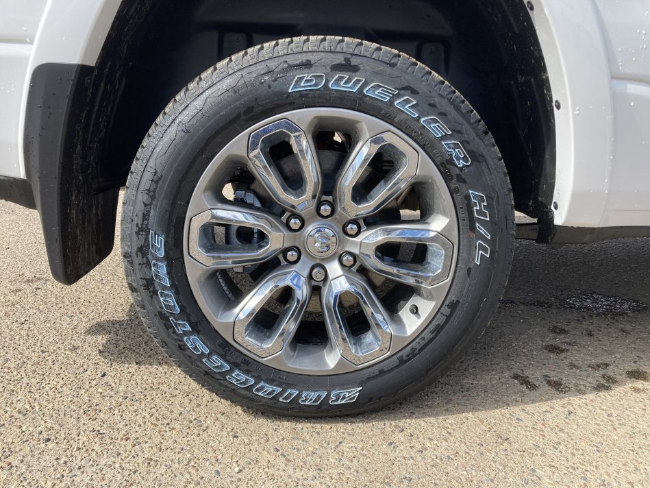 RAM 1500 Laramie 1C6SRFJT7NN182579 77550