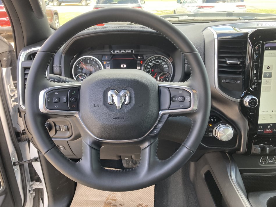 RAM 1500 Laramie 1C6SRFJT7NN182579 77554