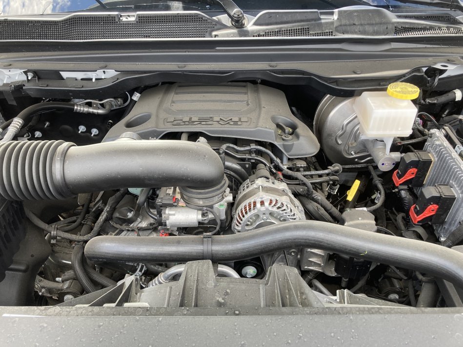 RAM 1500 Laramie 1C6SRFJT7NN182579 77557