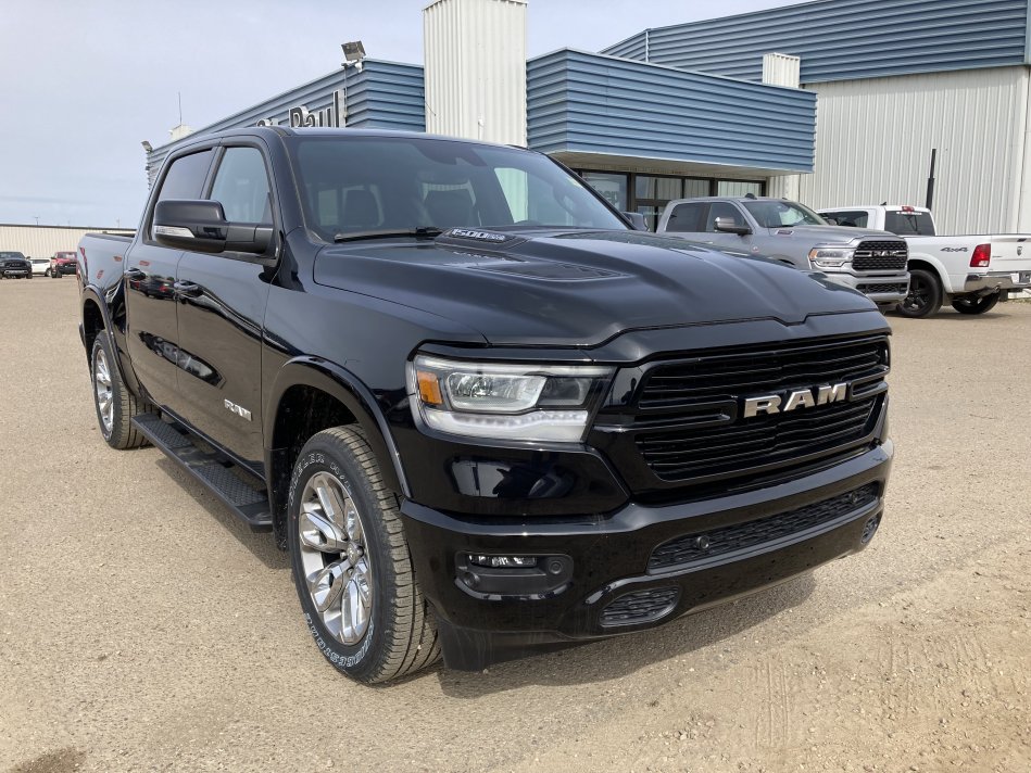 RAM 1500 Laramie 1C6SRFJT0NN188725 76140