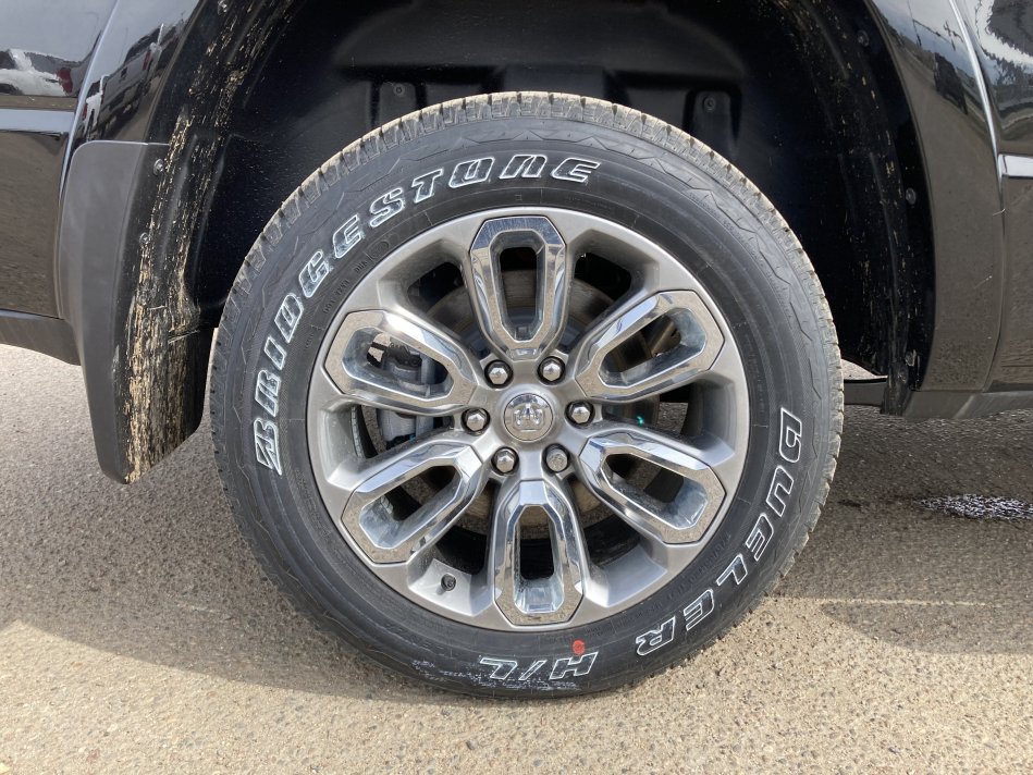 RAM 1500 Laramie 1C6SRFJT0NN188725 76147