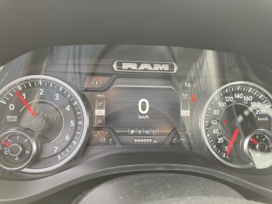 2022 RAM 1500 Laramie - Image 13