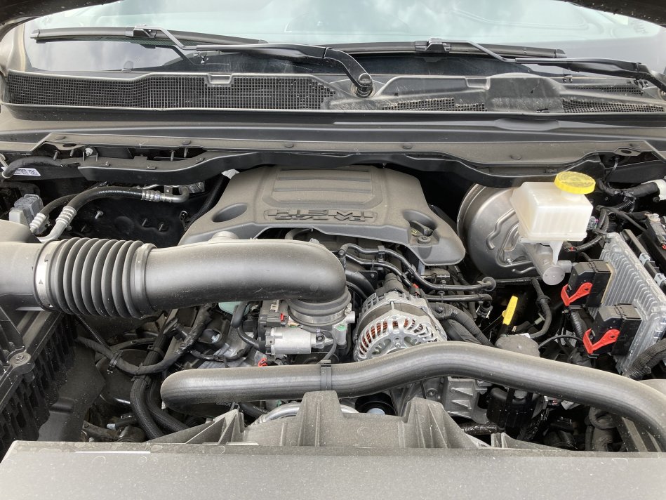 RAM 1500 Sport 1C6SRFVT7NN158616 76084