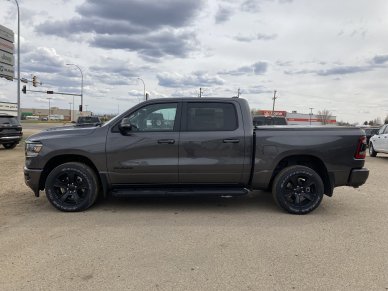 2022 RAM 1500 Sport - Image 4