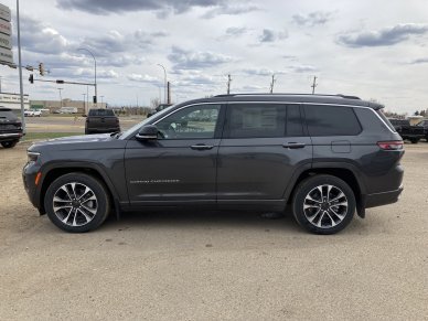2022 JEEP Grand Cherokee L Overland - Image 4