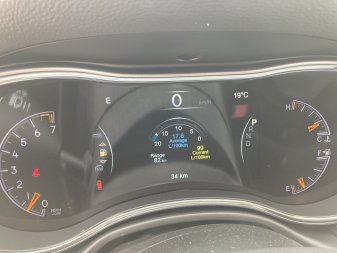 2022 JEEP Grand Cherokee WK Altitude - Image 16