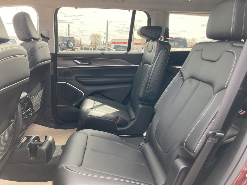 JEEP Grand Cherokee L Limited 1C4RJKBG9N8540014 75929