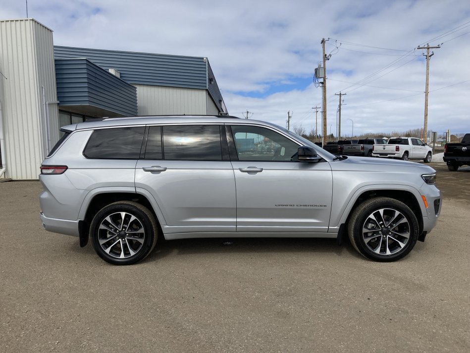 Jeep Grand Cherokee L  1C4RJKDG3M8127467 73034