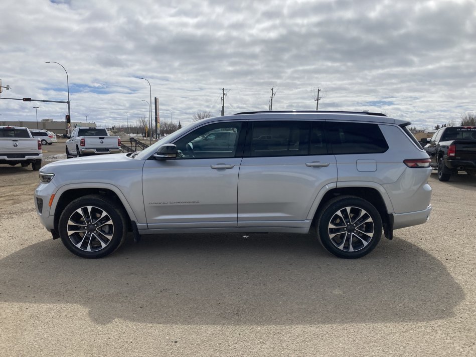 Jeep Grand Cherokee L  1C4RJKDG3M8127467 73037