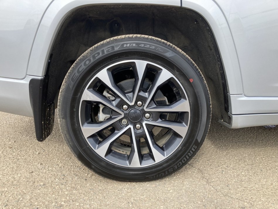 Jeep Grand Cherokee L  1C4RJKDG3M8127467 73039