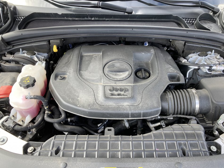 Jeep Grand Cherokee L  1C4RJKDG3M8127467 73046