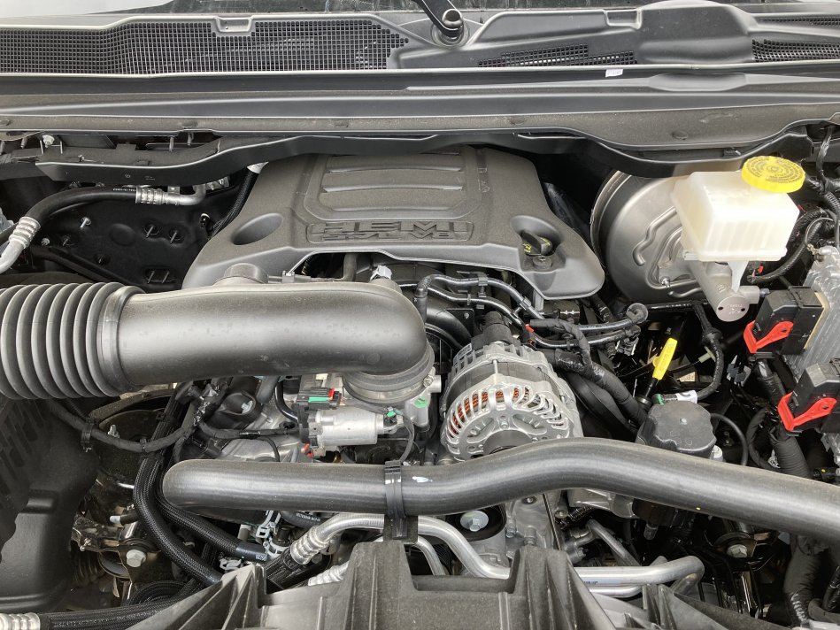 RAM 1500 Sport 1C6SRFVT1NN299147 73869