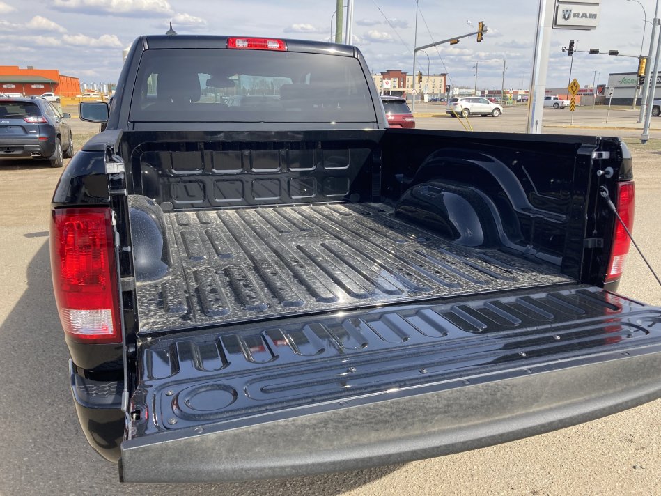 RAM 1500 Classic SLT 1C6RR7TT1NS172293 75393