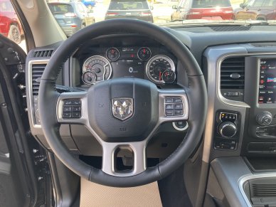 2022 RAM 1500 Classic SLT - Image 19