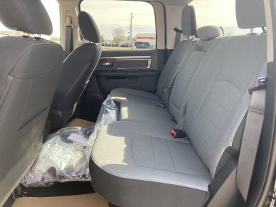 2022 RAM 1500 Classic SLT - Image 14