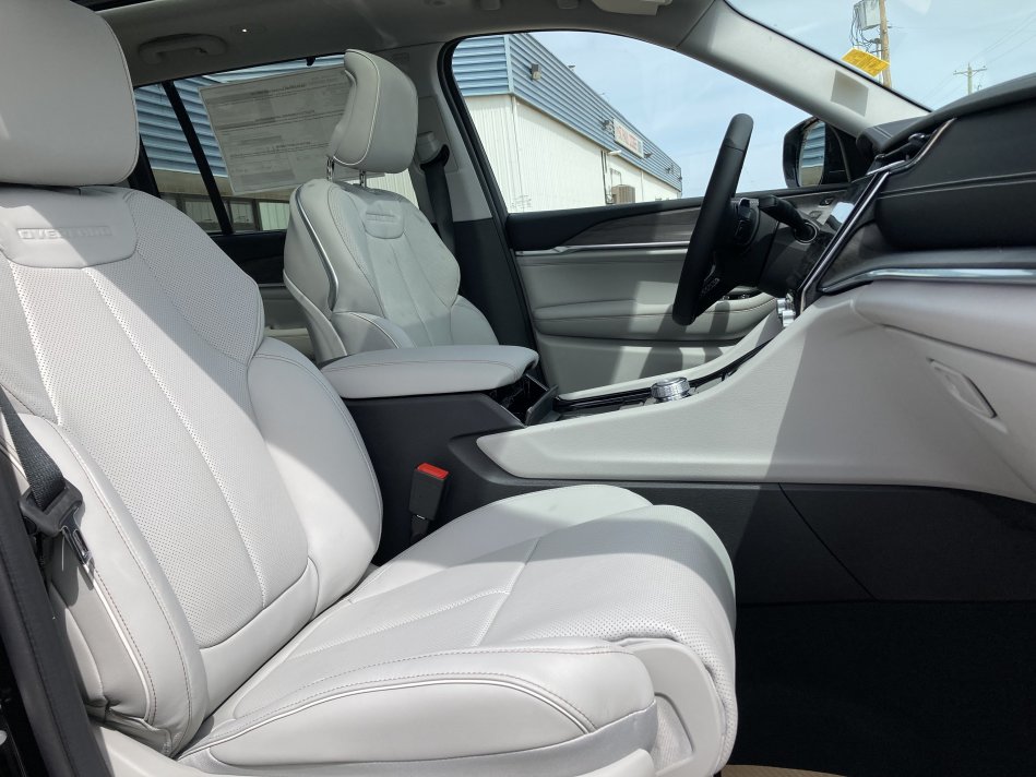 JEEP All-New Grand Cherokee Overland 1C4RJHDT3N8540152 76608