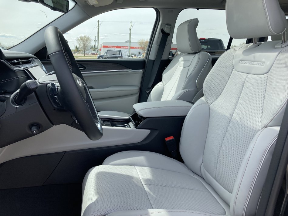 JEEP All-New Grand Cherokee Overland 1C4RJHDT3N8540152 76609