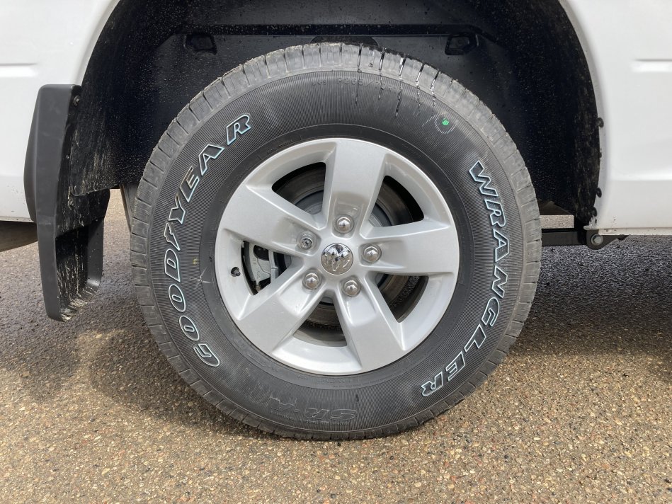 Ram  1500  1C6RR7ST7NS153796 75114