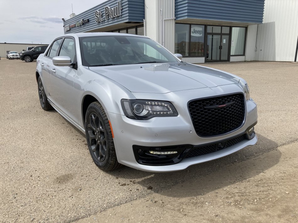 CHRYSLER 300 S 2C3CCAGG2NH154794 76827