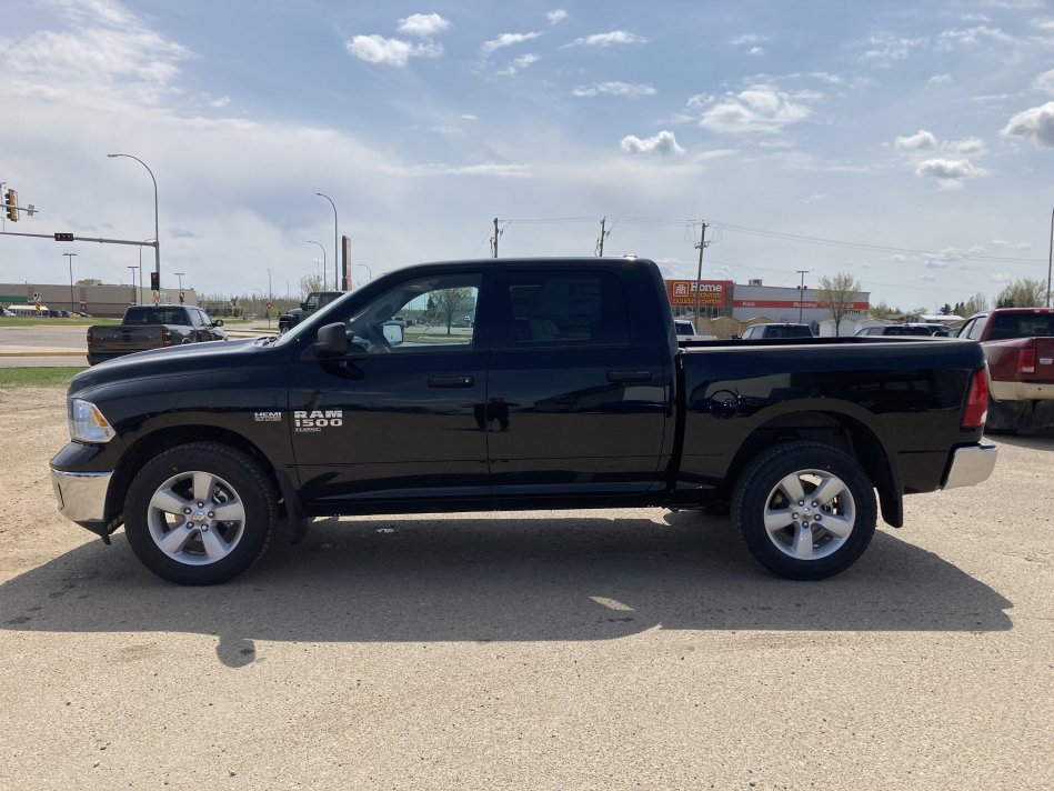 RAM 1500 Classic Tradesman 1C6RR7KT5NS162030 76890