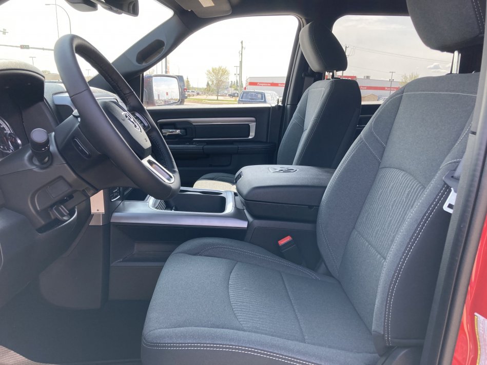 RAM 1500 Classic Warlock 1C6RR7LT2NS155518 76929