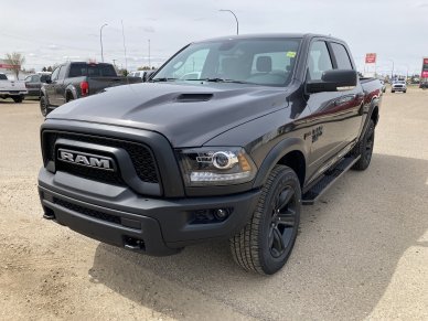 2022 RAM 1500 Classic Warlock - Image 3