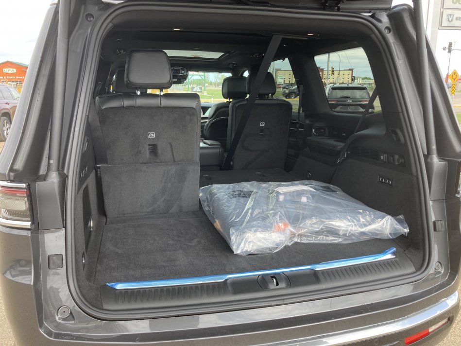 Grand Wagoneer Series I Series I 1C4SJVEJ3NS197424 77181