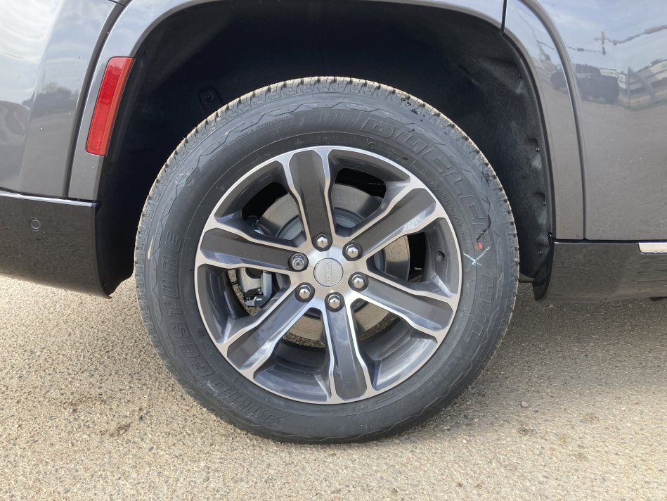 Grand Wagoneer Series I Series I 1C4SJVEJ3NS197424 77182