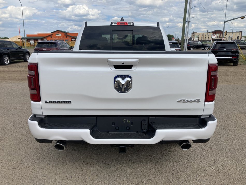 RAM 1500 Laramie 1C6SRFJT4NN248652 78611