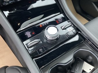 2022 JEEP Grand Cherokee L Overland - Image 15